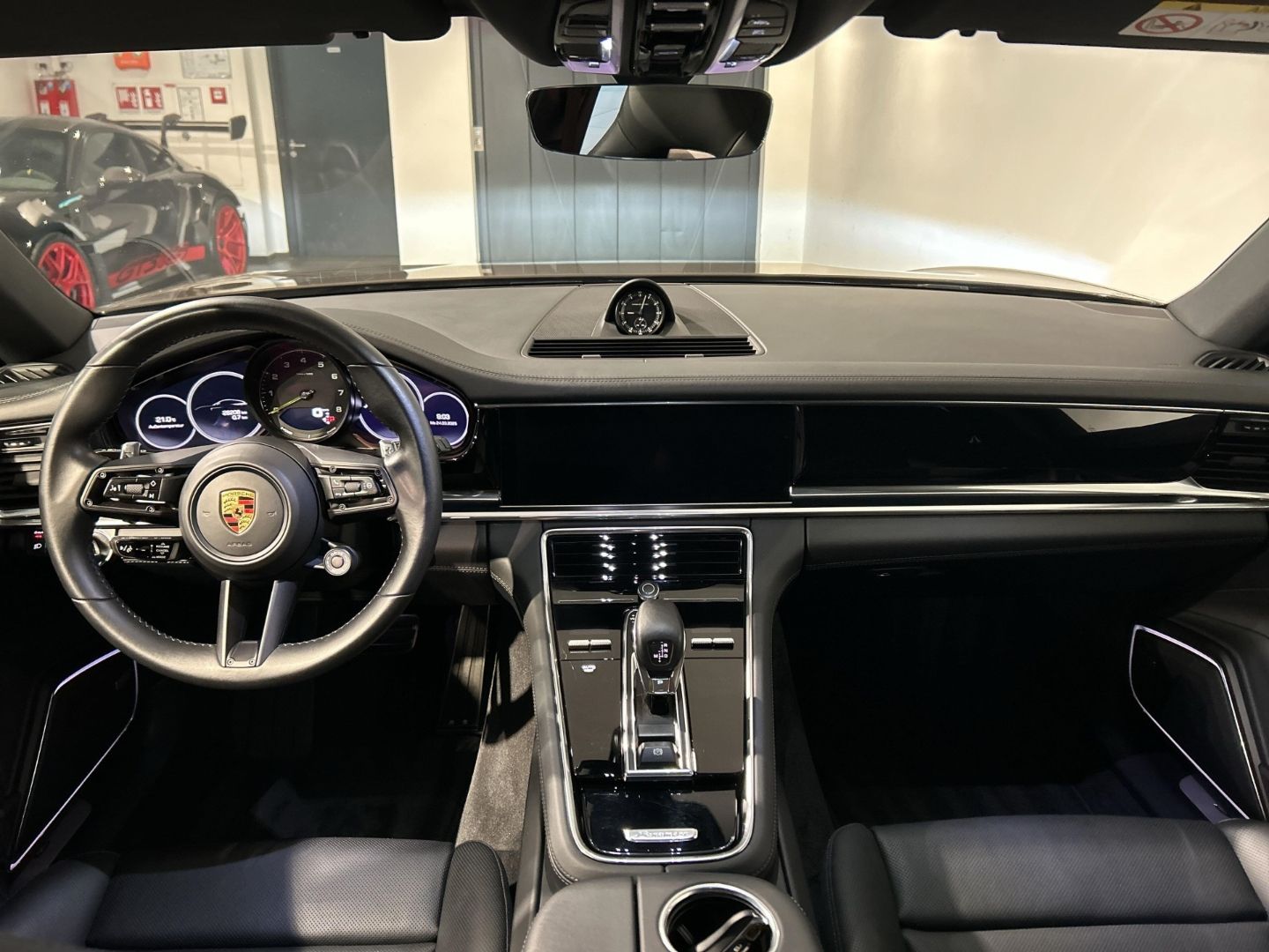 Porsche Panamera 4S E-Hybrid Sport Turismo Luftfederung