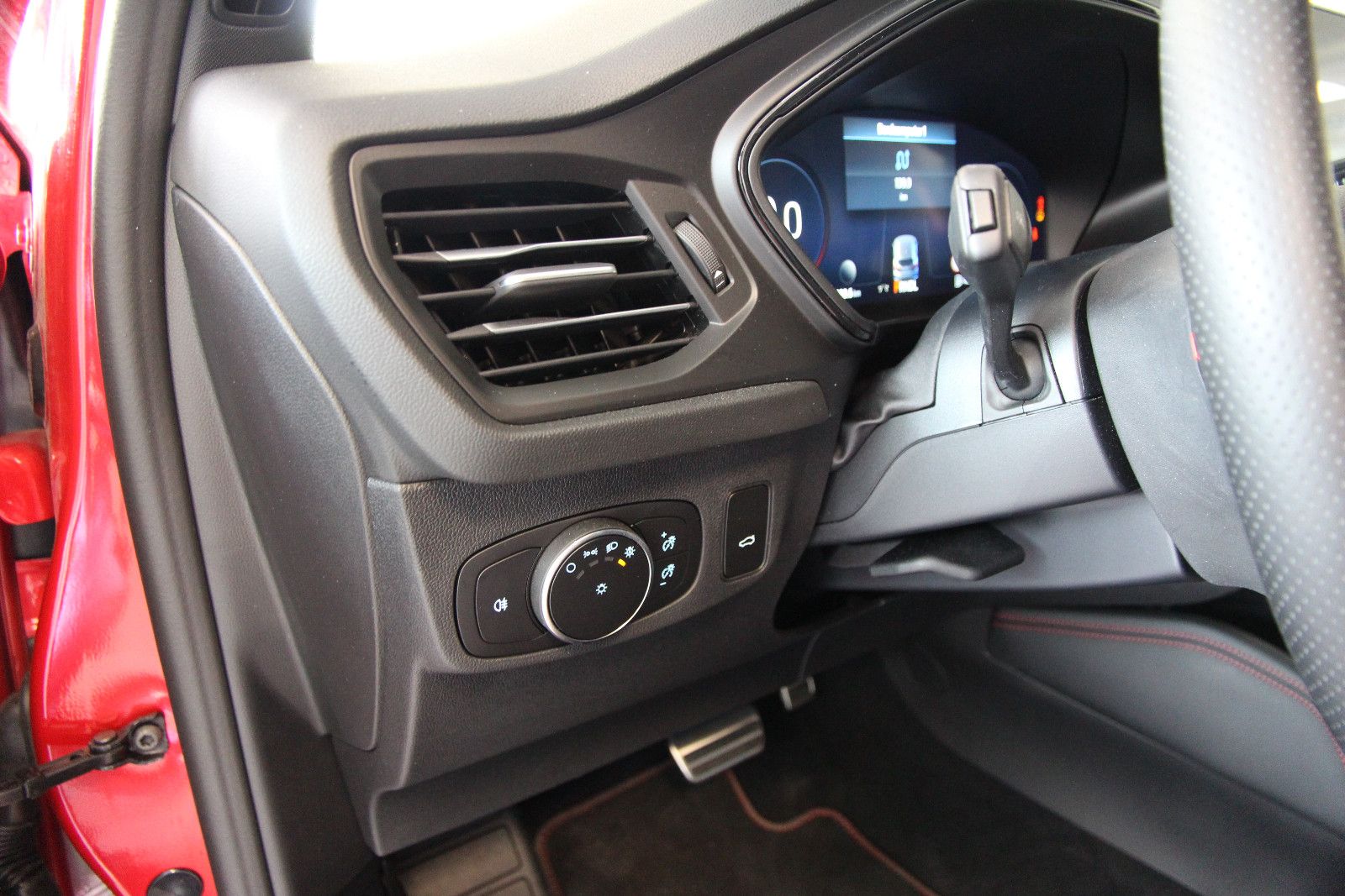 Ford Focus Turnier ST-Line X 18"ALU/KONTRAST/LED/ACC