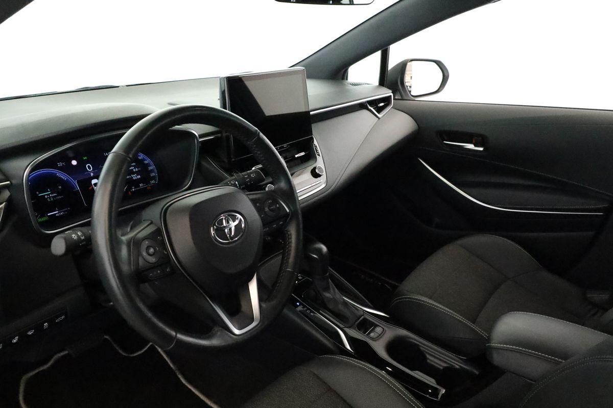 Toyota Corolla Touring Sports 1.8 CVT Team D Navi Kam