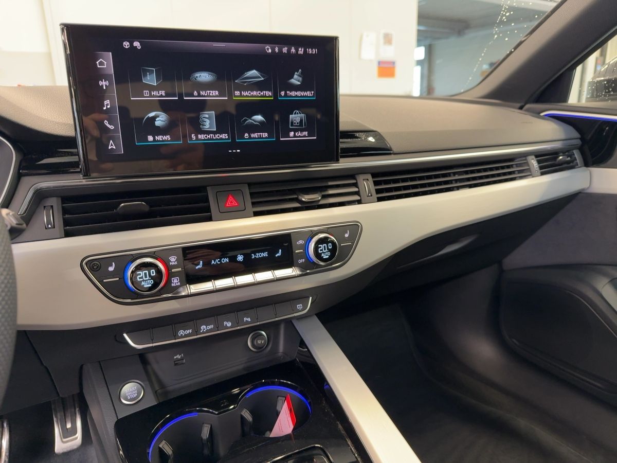 Audi A4 Avant 35 TFSI S line - Samsaru's Car Outlet