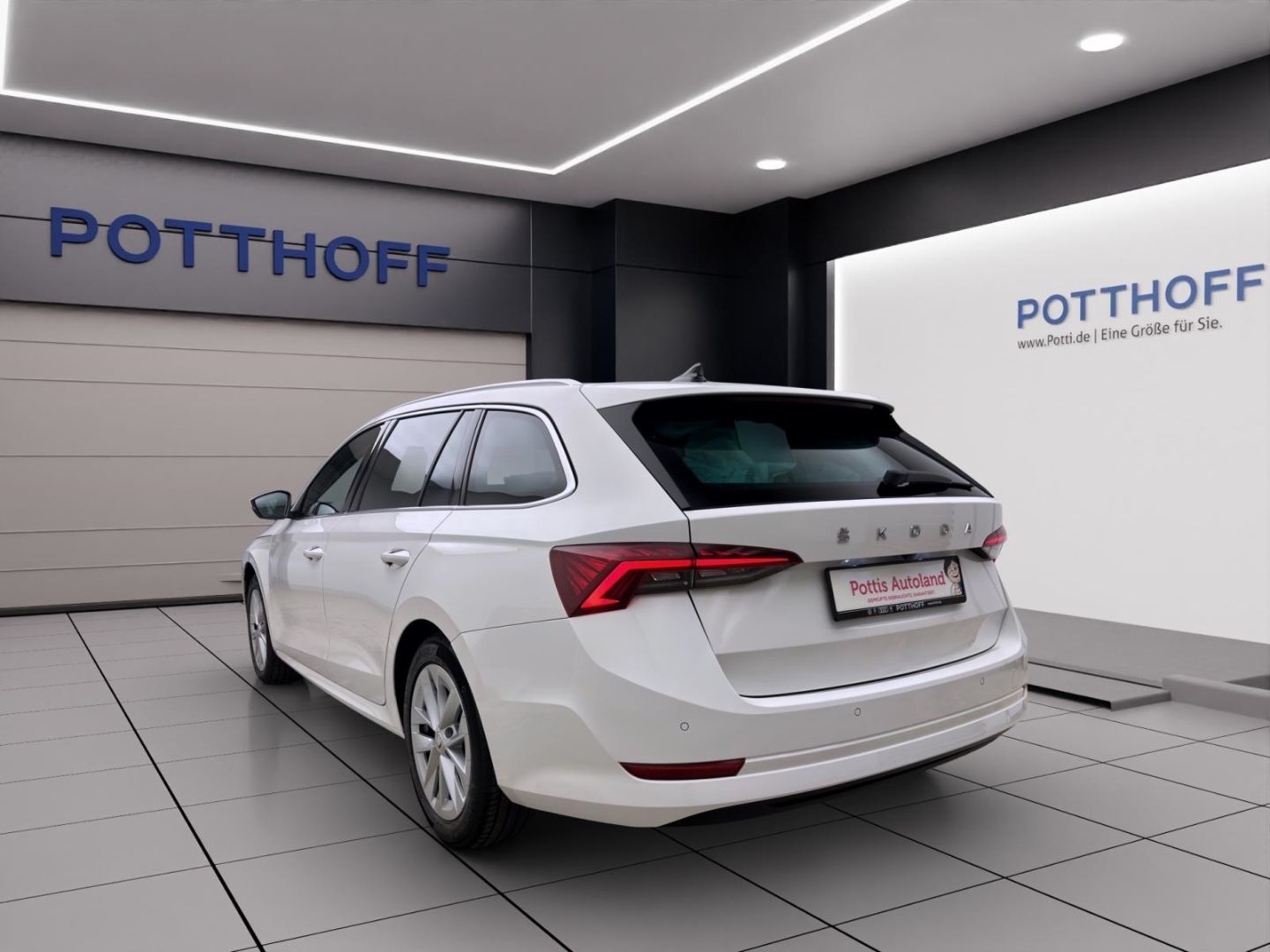 Skoda Octavia Combi 2.0 TDI DSG STYLE - Samsaru's Car Outlet
