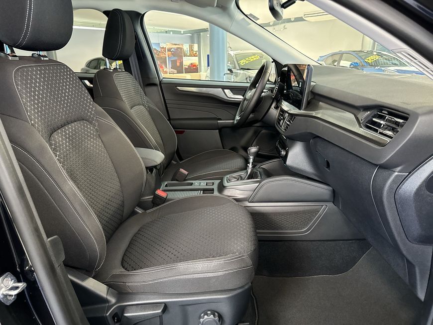 Ford Kuga 1.5 EcoBoost TITANIUM - Samsaru's Car Outlet