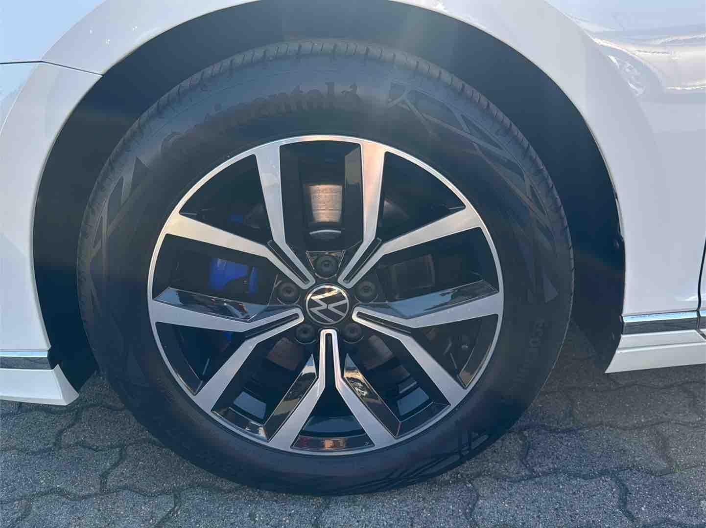 Volkswagen Passat Variant GTE - Samsaru's Car Outlet