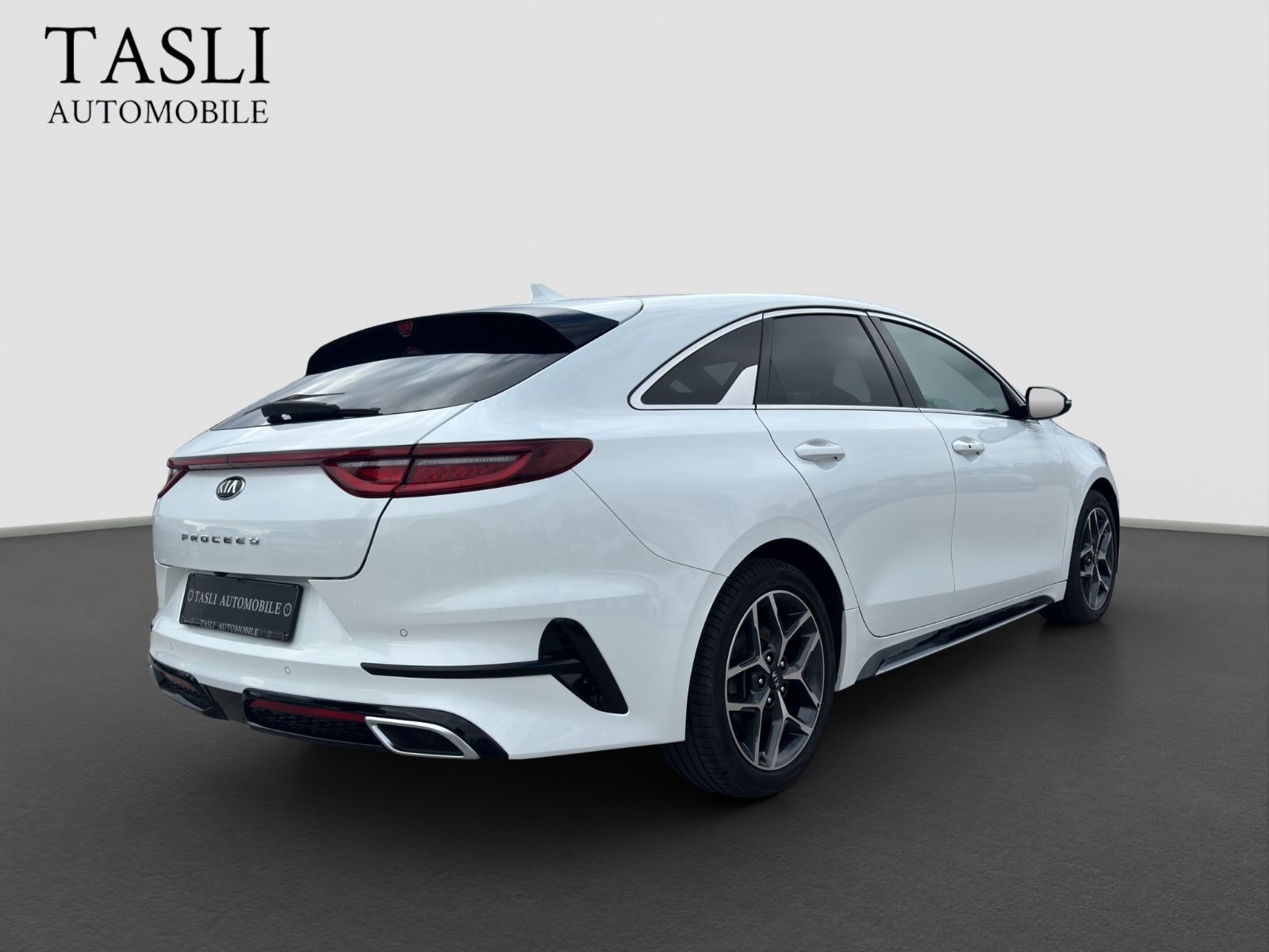Kia ProCeed GT-Line - Samsaru's Car Outlet