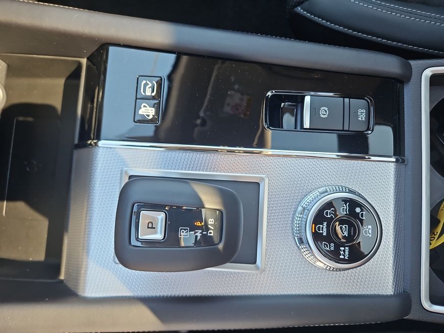Mitsubishi Outlander 2.4 4WD Plug-In Hybrid Top*AHK*
