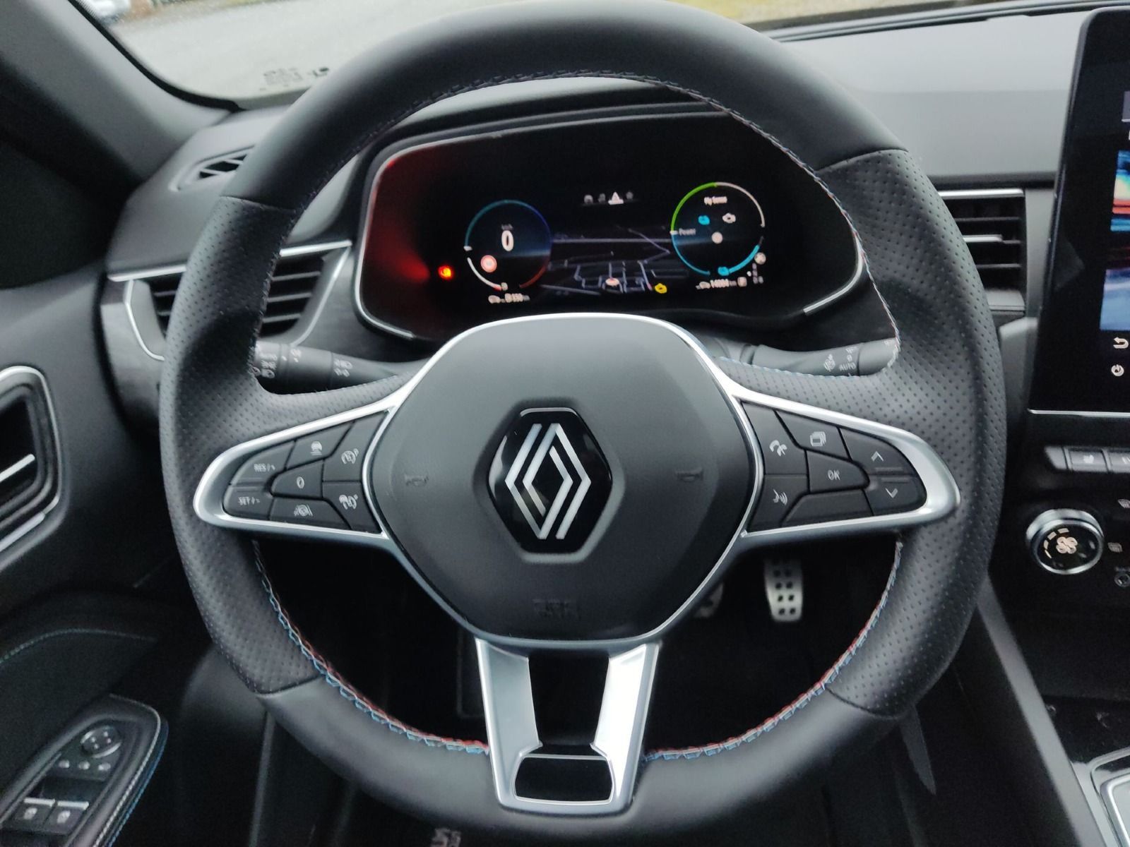 Renault Arkana - Samsaru's Car Outlet