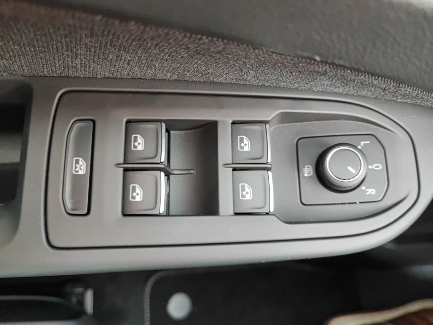 Volkswagen Golf Variant VIII 8 Life 1.0 TSI - Samsaru's Car Outlet
