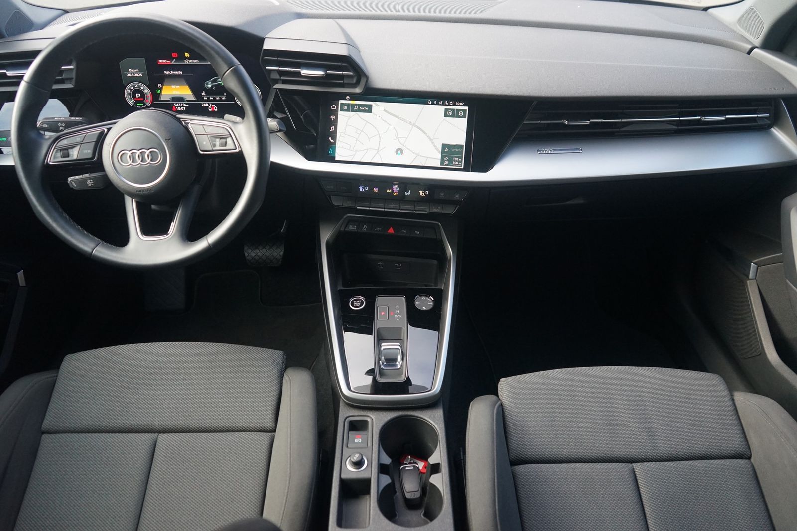 Audi A3 Sportback 45 TFSI e S-line Klimaaut. LED Navi