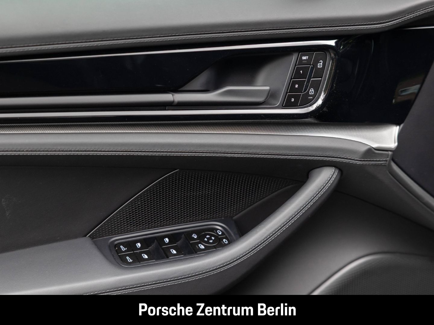 Porsche Panamera 4 BOSE Luftfederung Panorama LED-Matrix