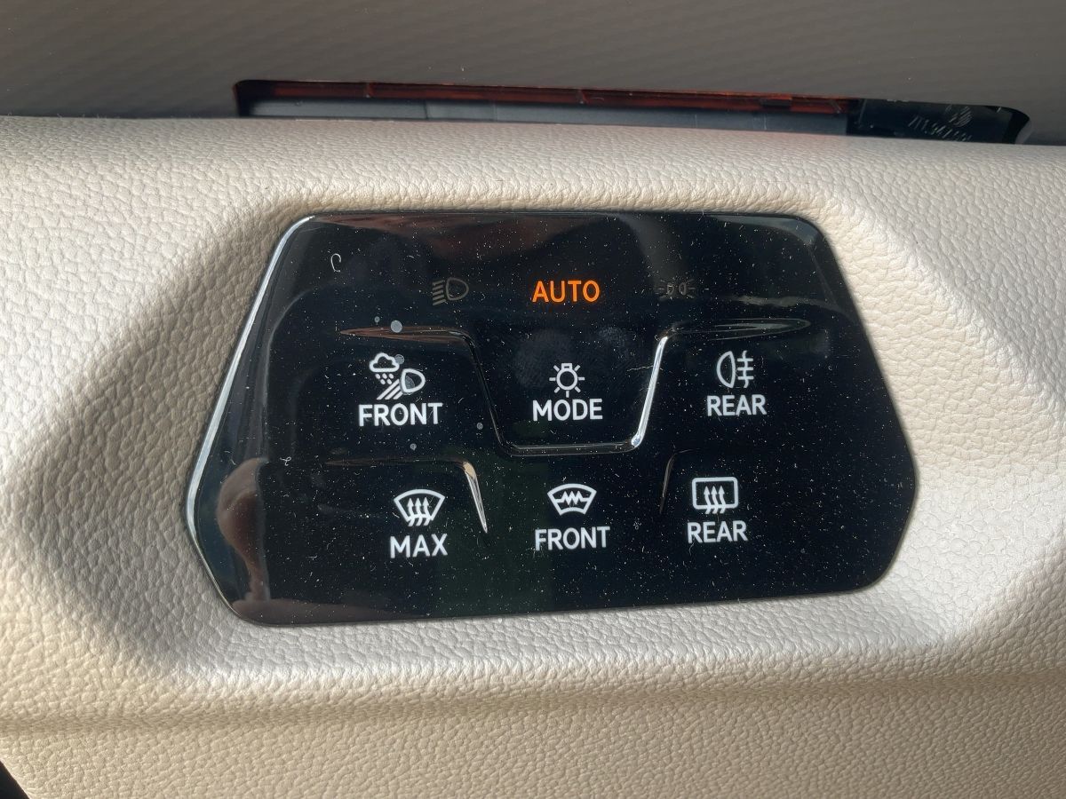 Volkswagen T7 Multivan lang e-Hybrid Style MATRIX+HuD+PANO