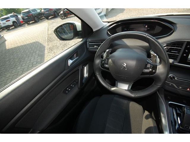 Peugeot 308 Allure Pack BlueHDi 130 EAT8 - Samsaru's Car Outlet