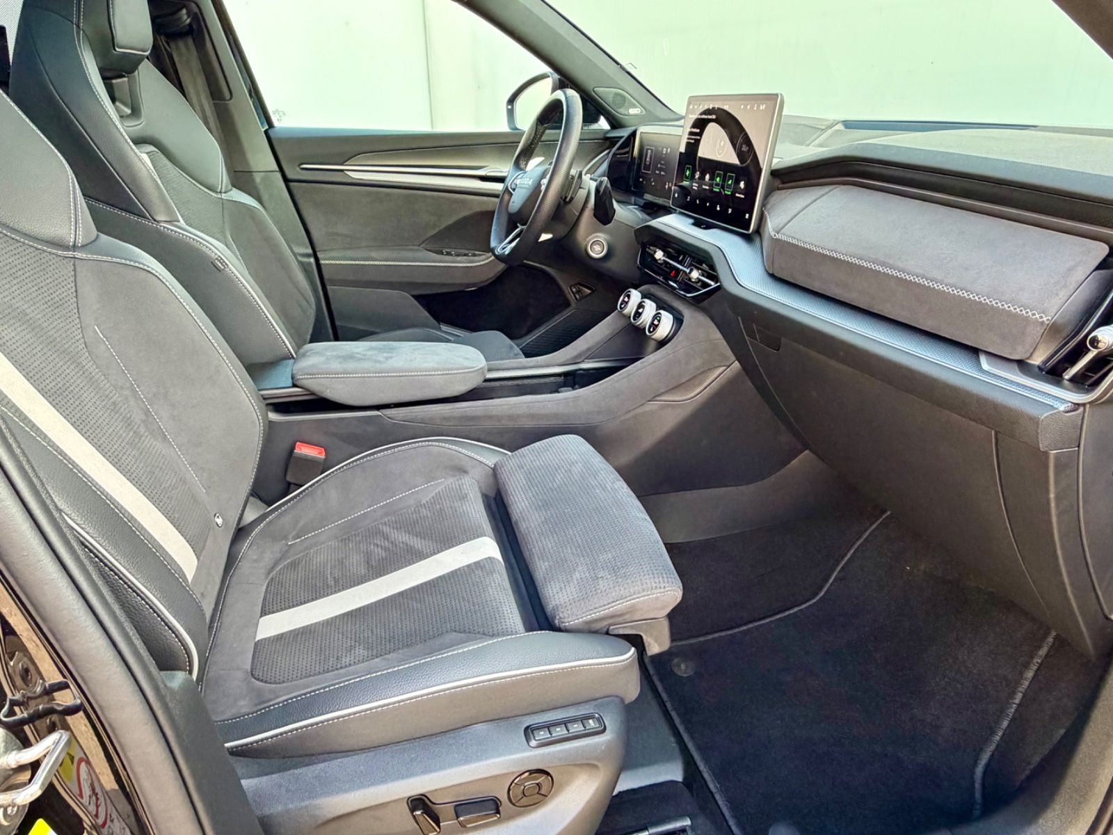 Skoda Kodiaq 1.5 TSI iV Sportline*AHK*DRIVE PLUS