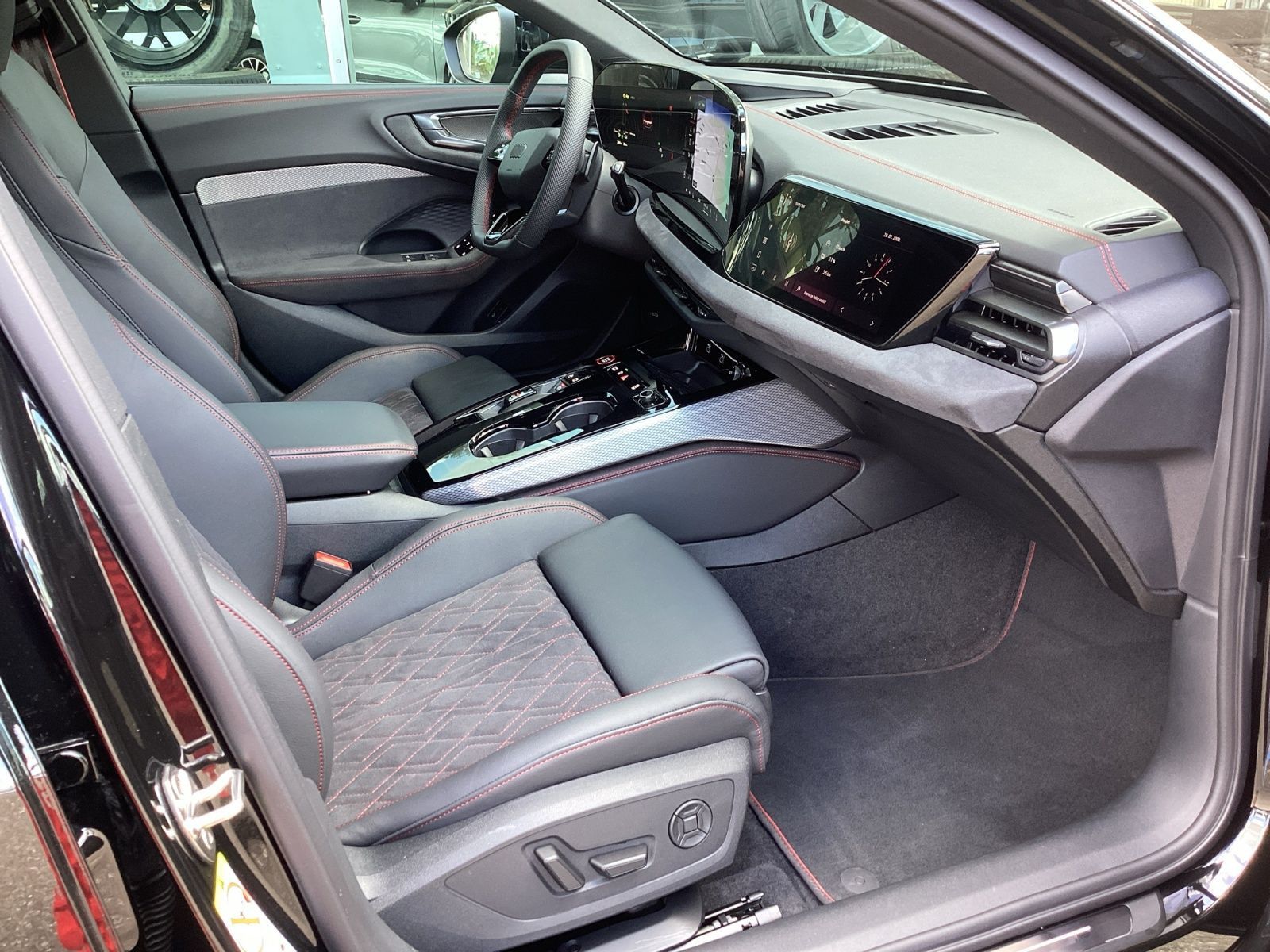 Audi A5 Avant 270 kW TFSI e q. S-Tronic S-Line, Matri