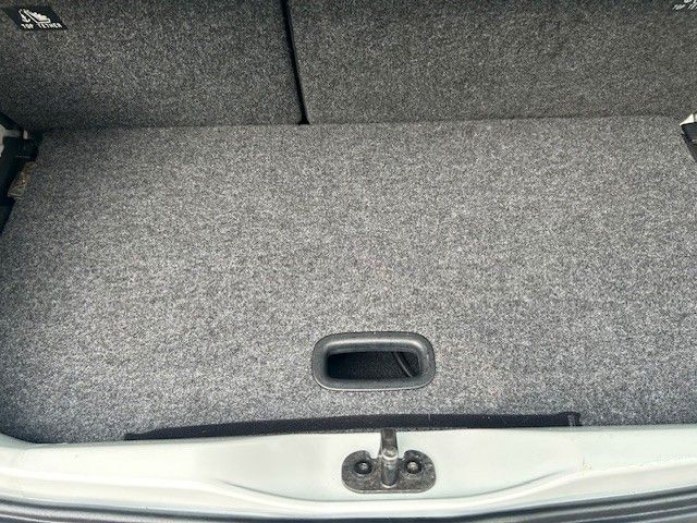 Volkswagen e-up! move up! - Samsaru's Car Outlet
