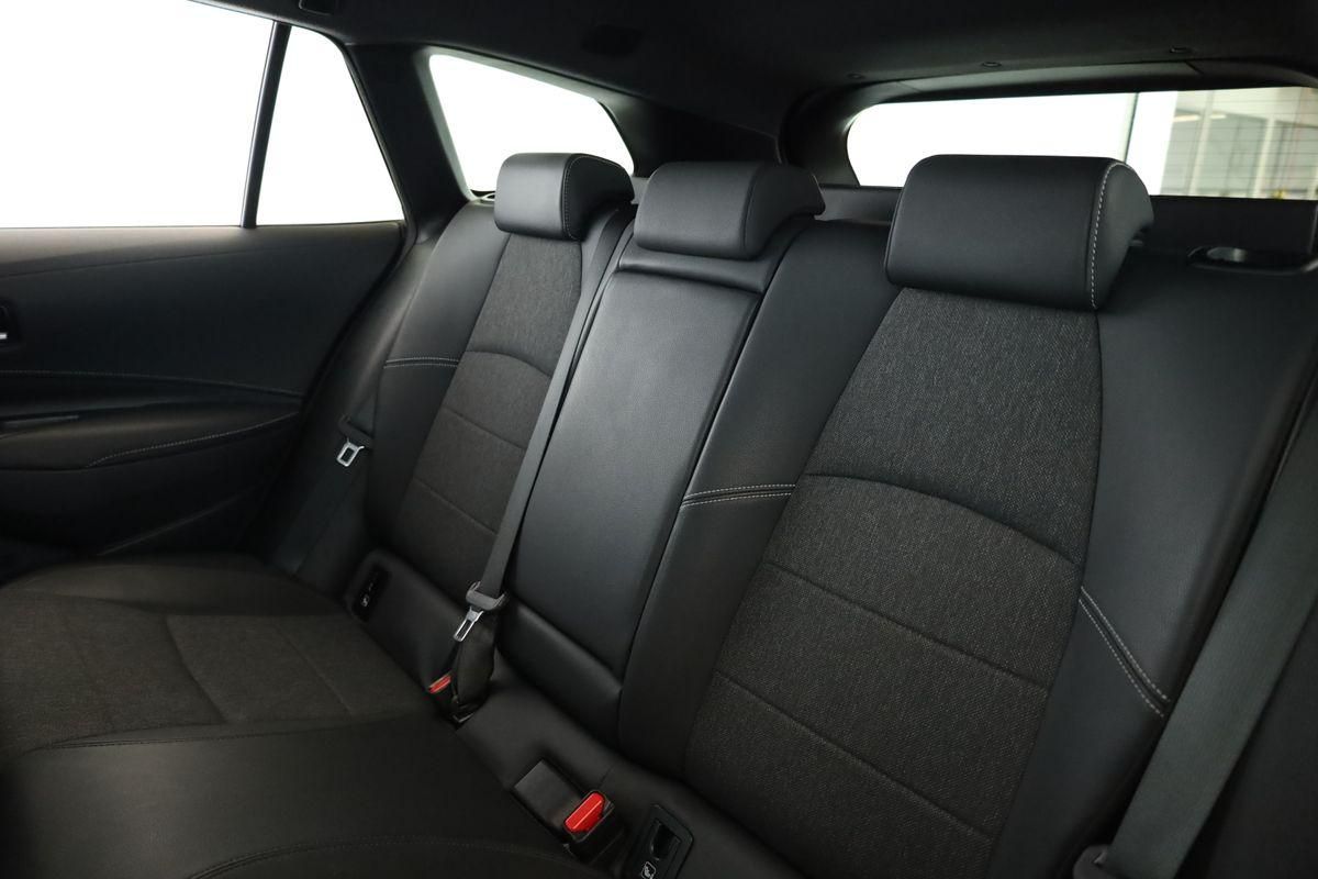Toyota Corolla Touring Sports 2.0 CVT Team D Navi Kam