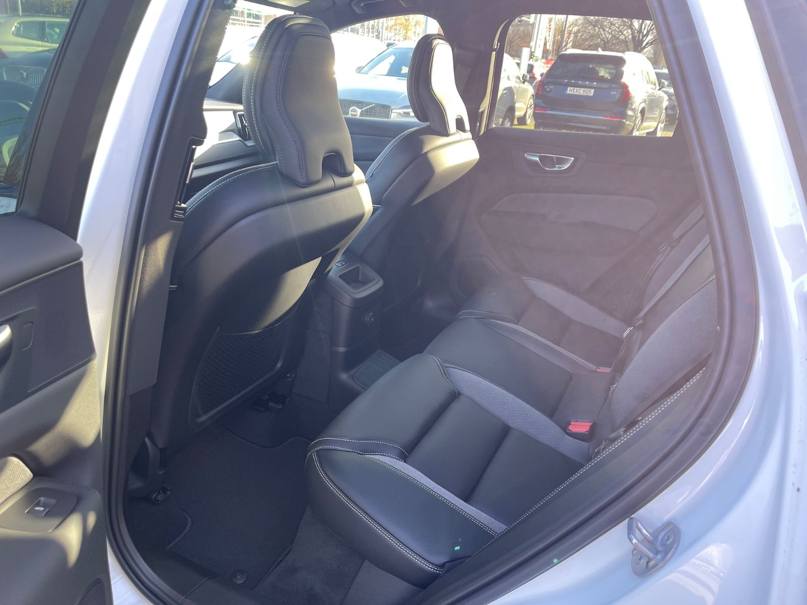 Volvo XC60 T8 AWD Plus Black Edition Plug-In Hybrid