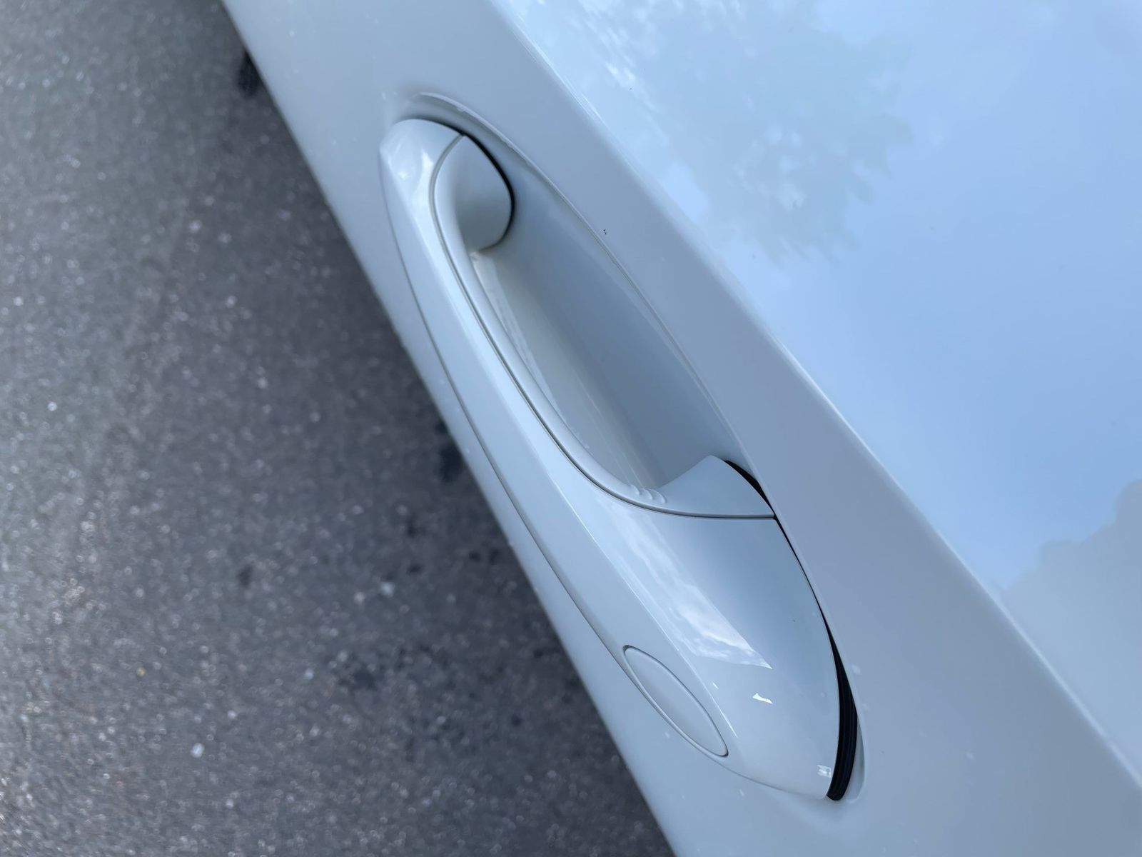 BMW 318i Tour || AHK Keyless ACC 360° FIN ab 1,99% !
