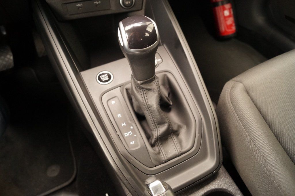 Audi A1 Sportback 25 TFSI automatik Pro Line -NAVI-EC