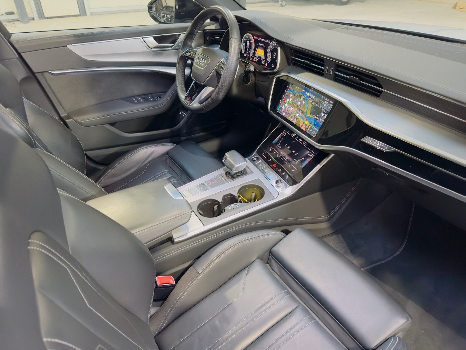 Audi A6 Avant 55 TFSi e Quattro - Samsaru's Car Outlet