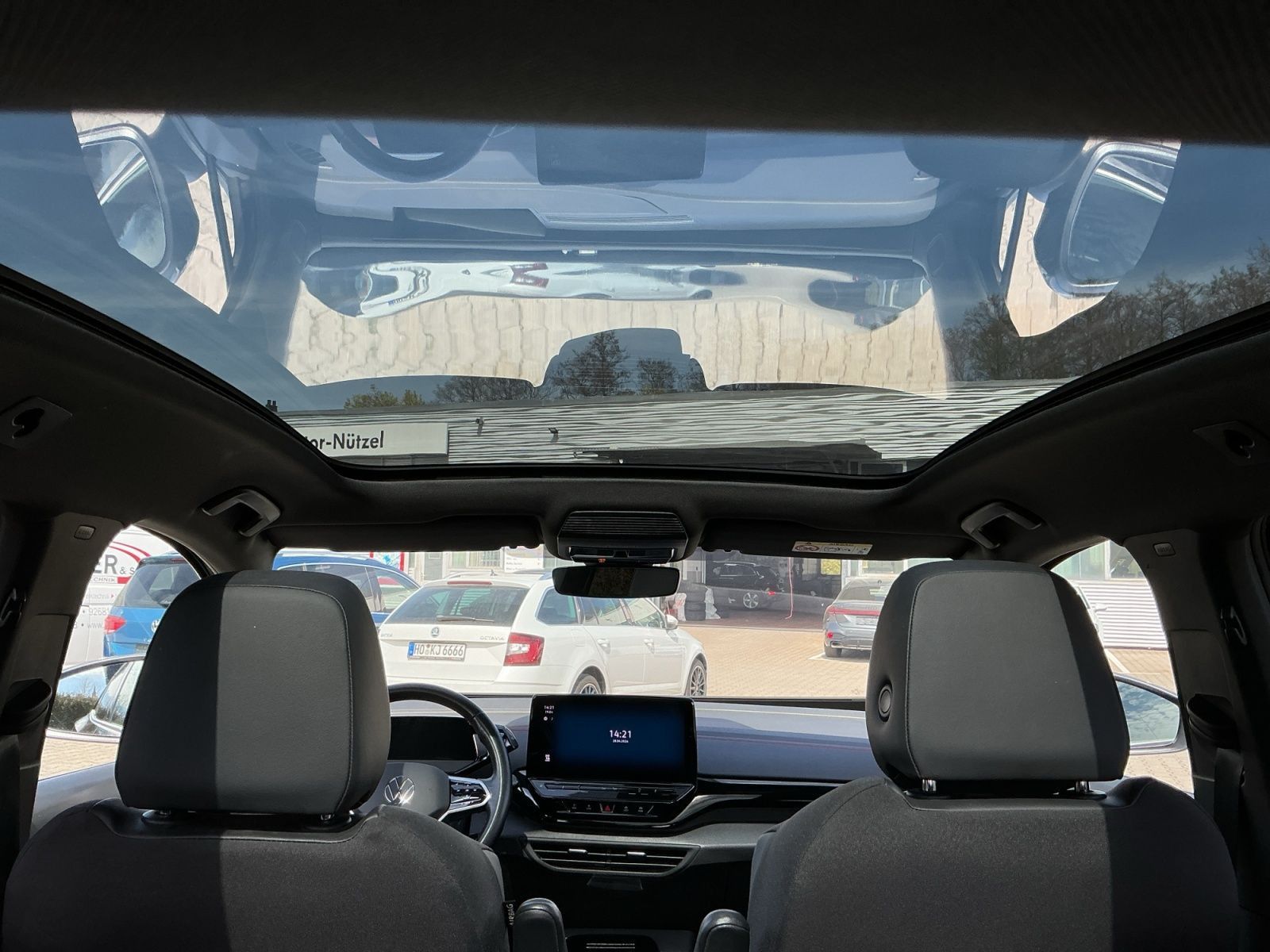 Volkswagen ID.4 GTX 220kw (82kwh) MATRIX+AHK+PANO+HuD+WäPu