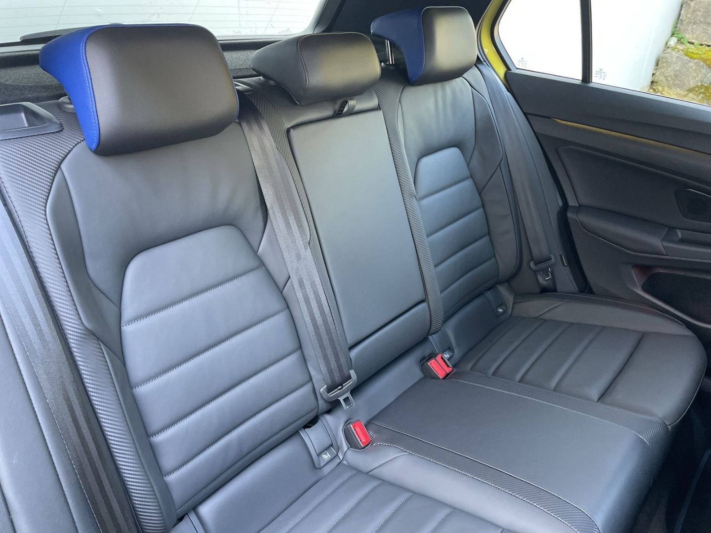 Volkswagen Golf R 333 2.0 TSI DSG 4Motion - Samsaru's Car Outlet