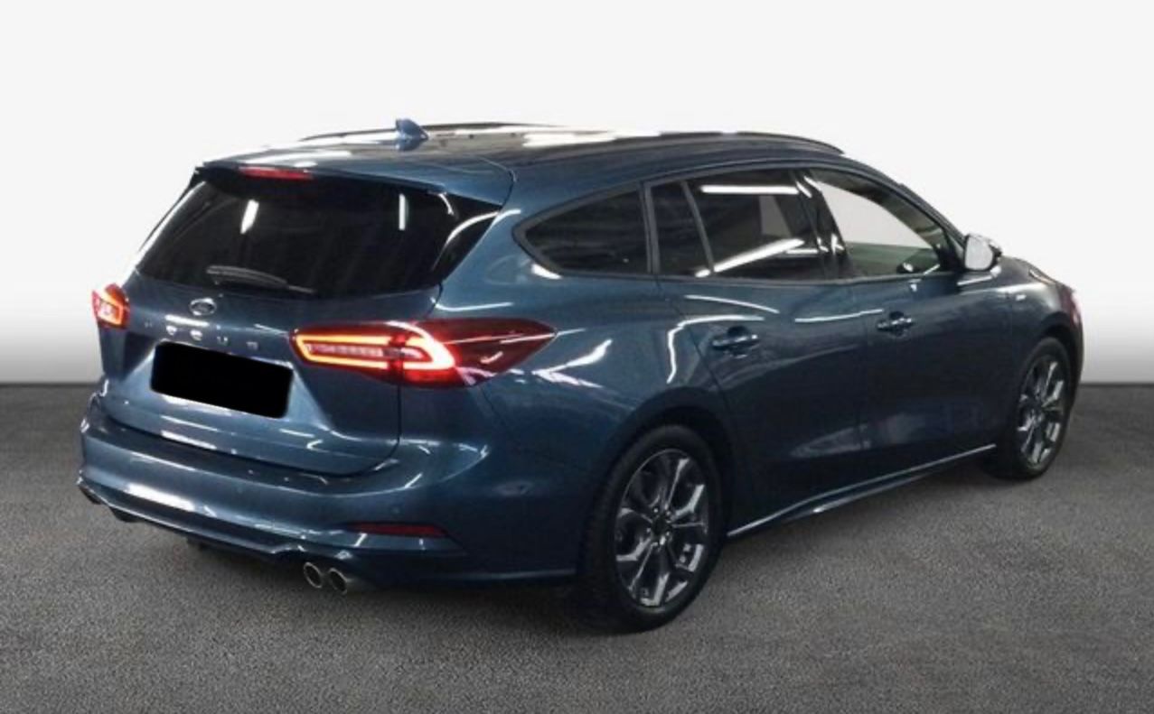 Ford Focus Turnier ST-Line X Aut  LED Head Up AHK eHk