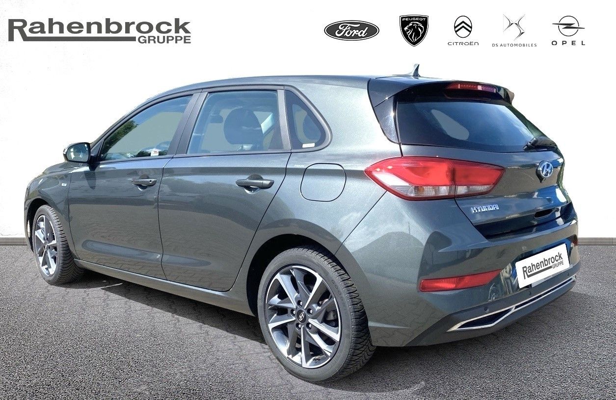 Hyundai i30 Trend Mild-Hybrid - Samsaru's Car Outlet