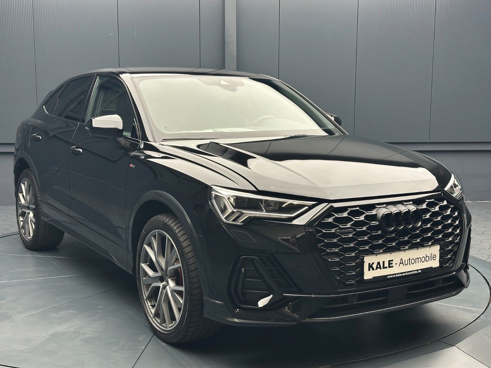 Audi Q3 Sportback 40 TDI quattro S-Line*20Zoll*Optik*
