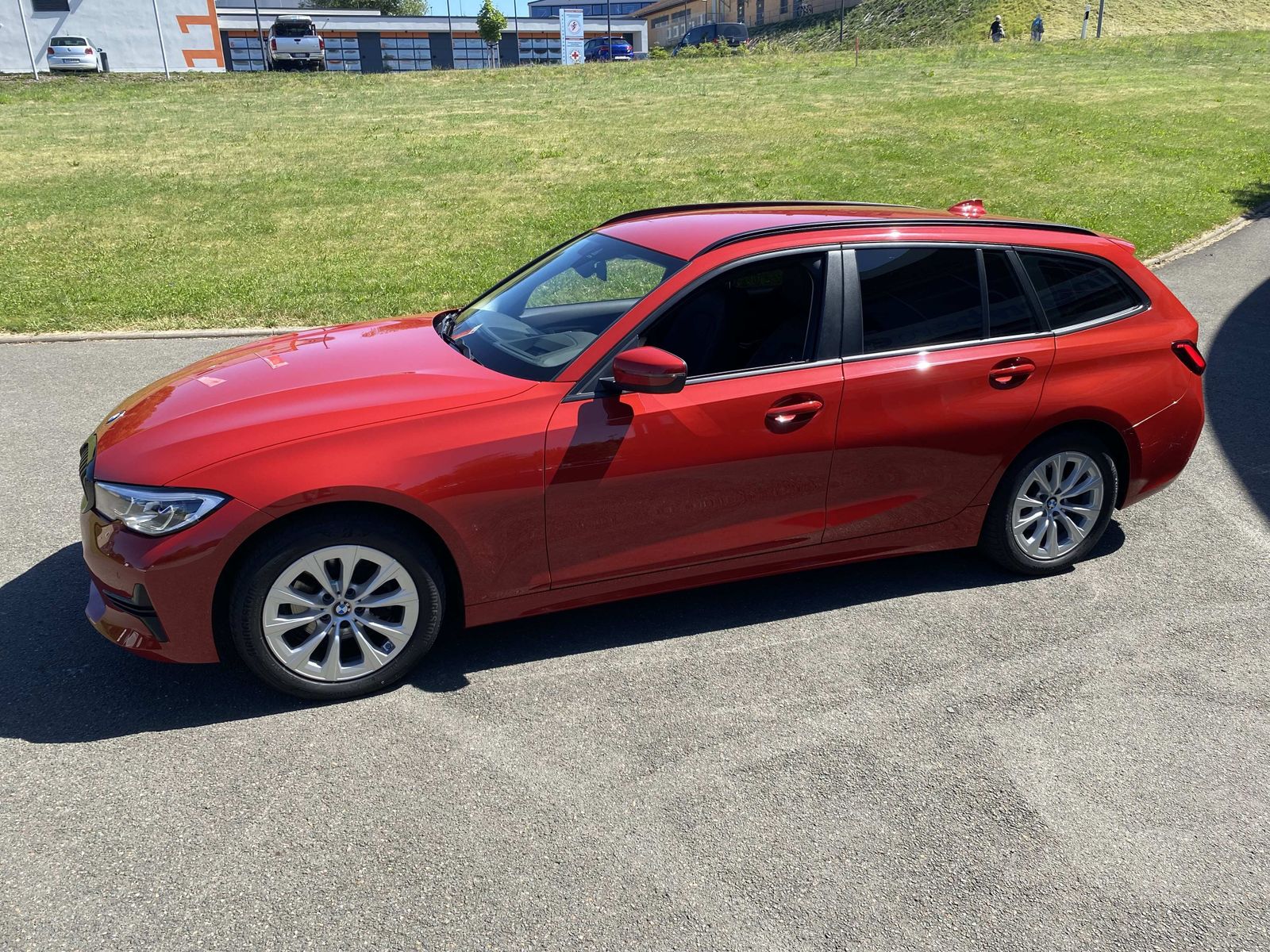 BMW 320d Navi Pro - Samsaru's Car Outlet
