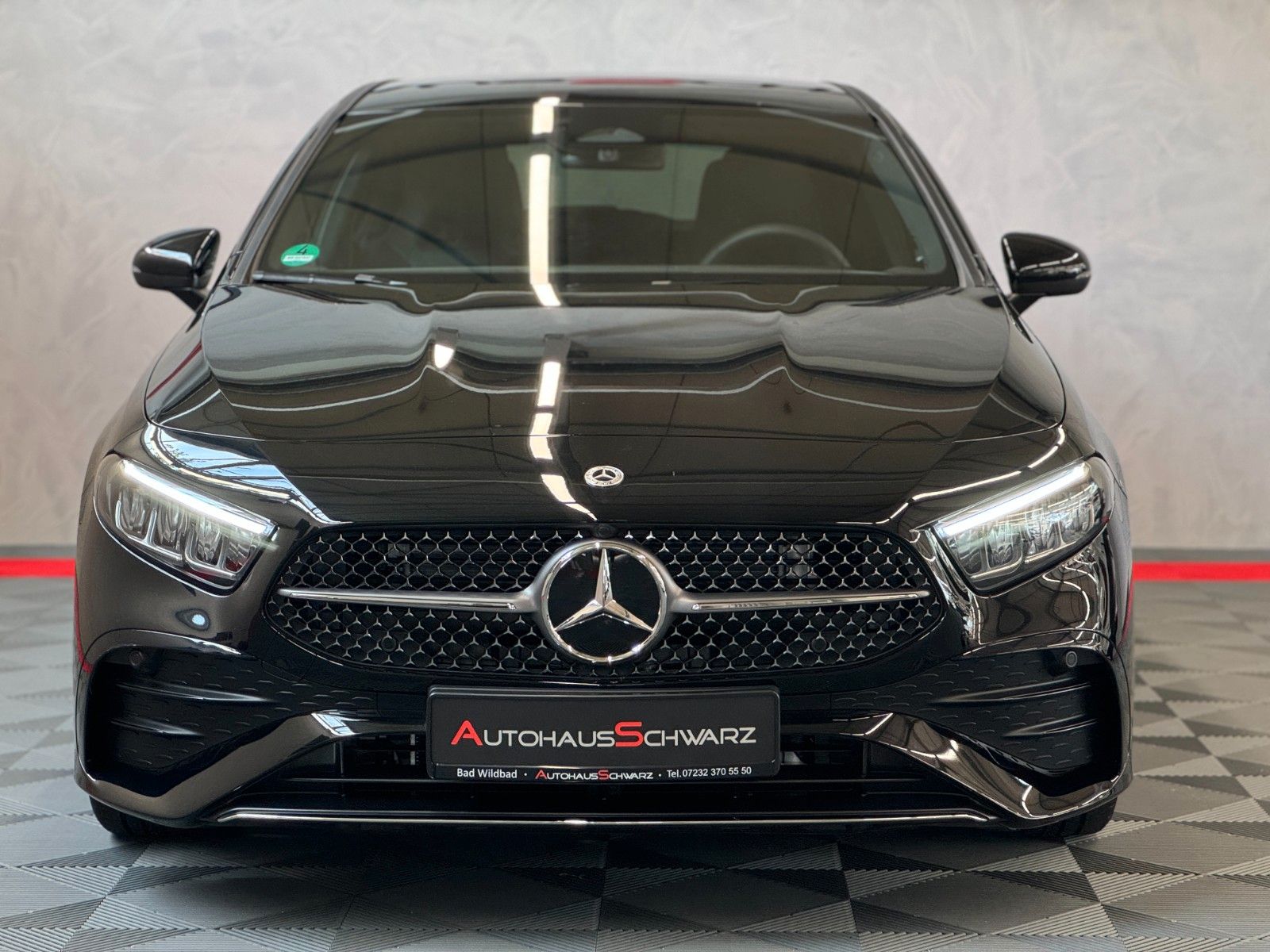 Mercedes-Benz A180 AMG Line - Samsaru's Car Outlet