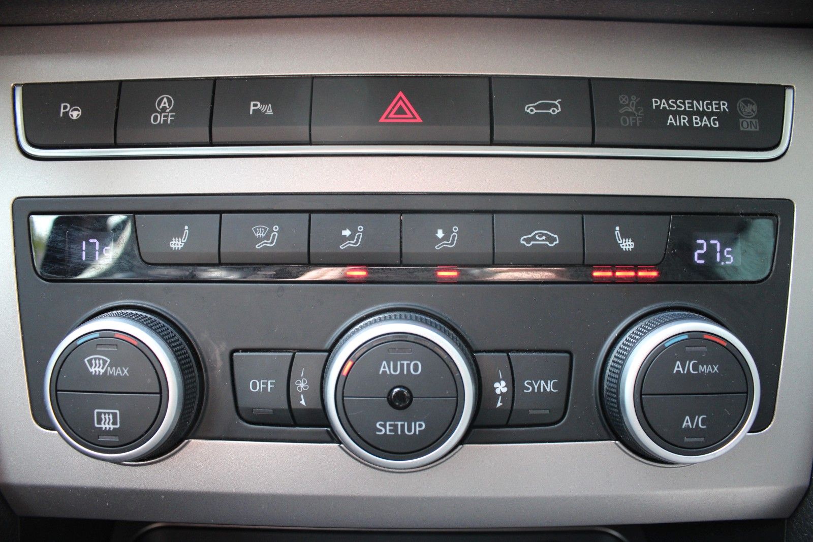 Seat Ateca 1.5 TSI DSG+BEATS+ACC+LED+RFK+KESSY+SHZ+++