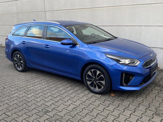 Kia Ceed Sportswagon 1.6 GDI DCT Plug-in Hybrid - Samsaru's Car Outlet