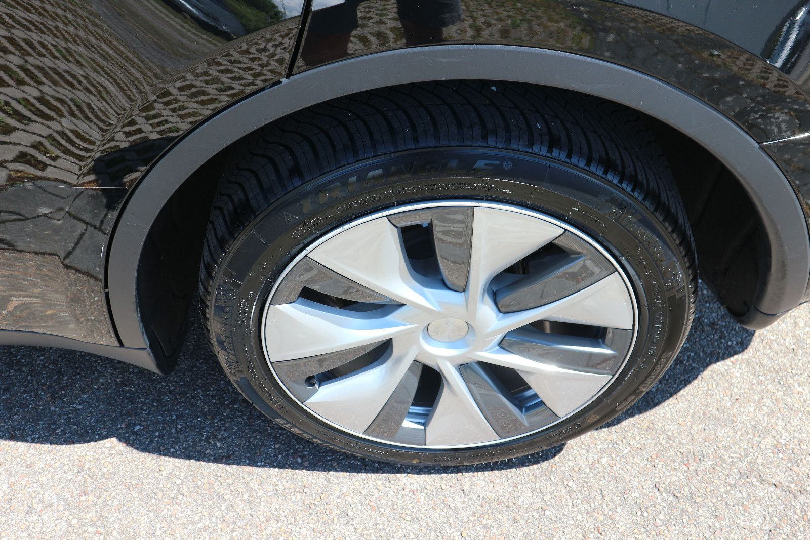 Tesla Model Y Long Range Dual AWD Leder Panoramadach