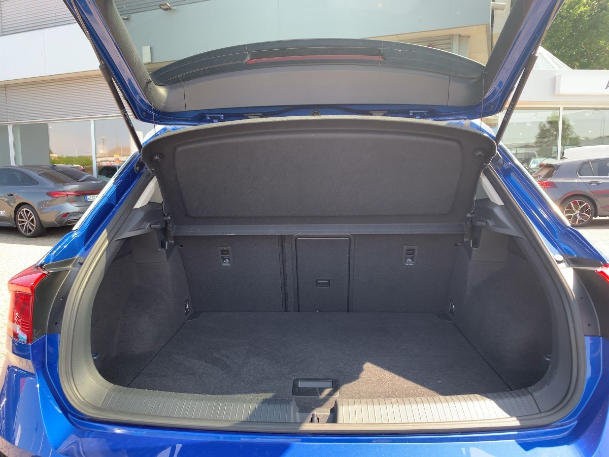 Volkswagen T-Roc ACTIVE 1.0 TSI - Samsaru's Car Outlet