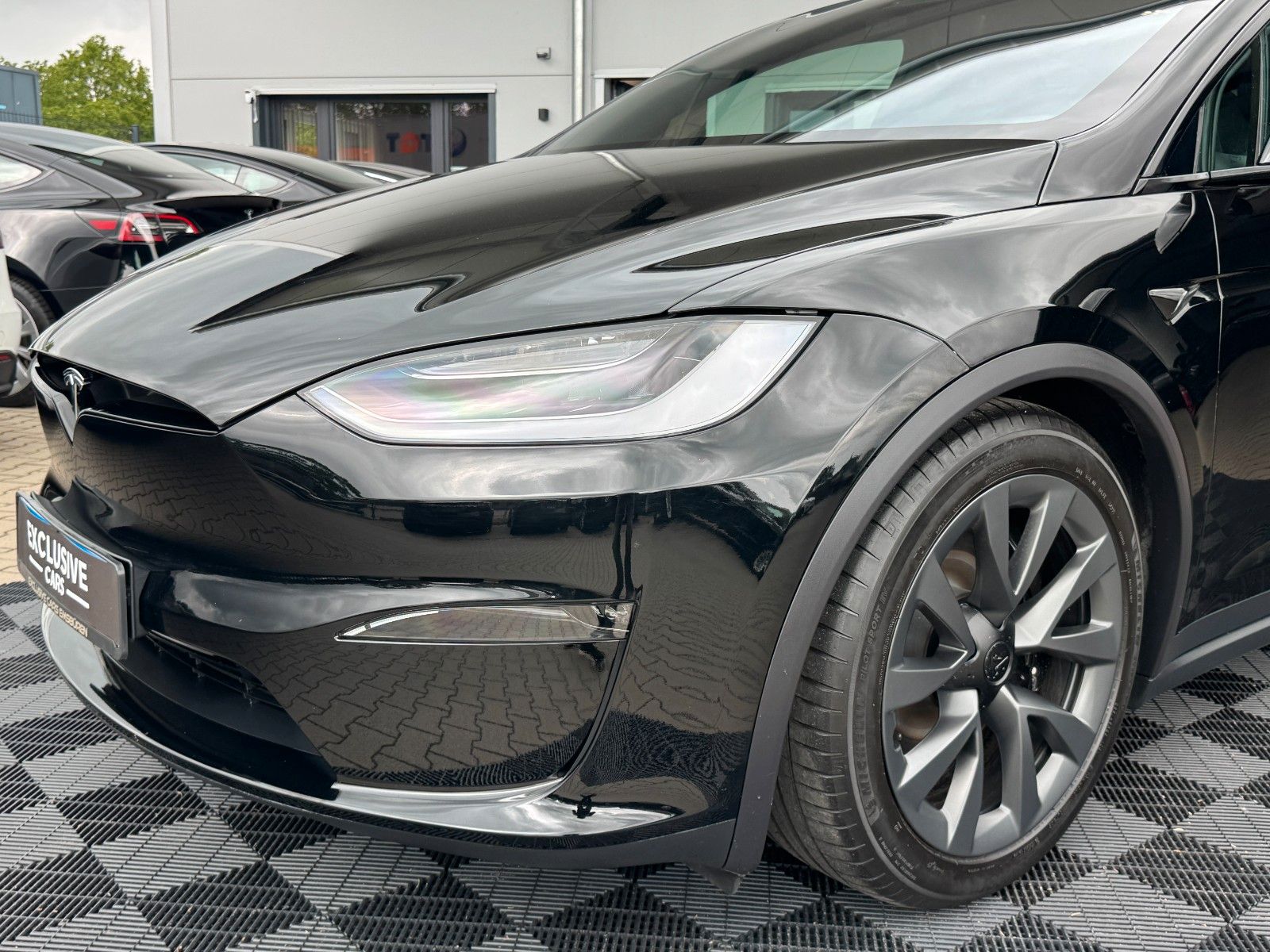 Tesla MODEL X PALLADIUM |  HW 4 USS | 6 SEATER |