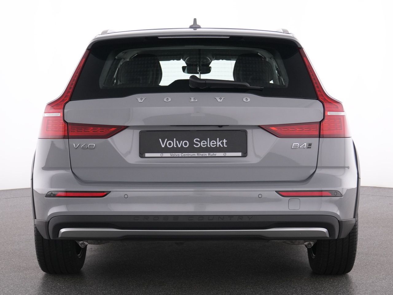 Volvo V60 Cross Country B4 AWD Plus+WINTERPAK+RFK+