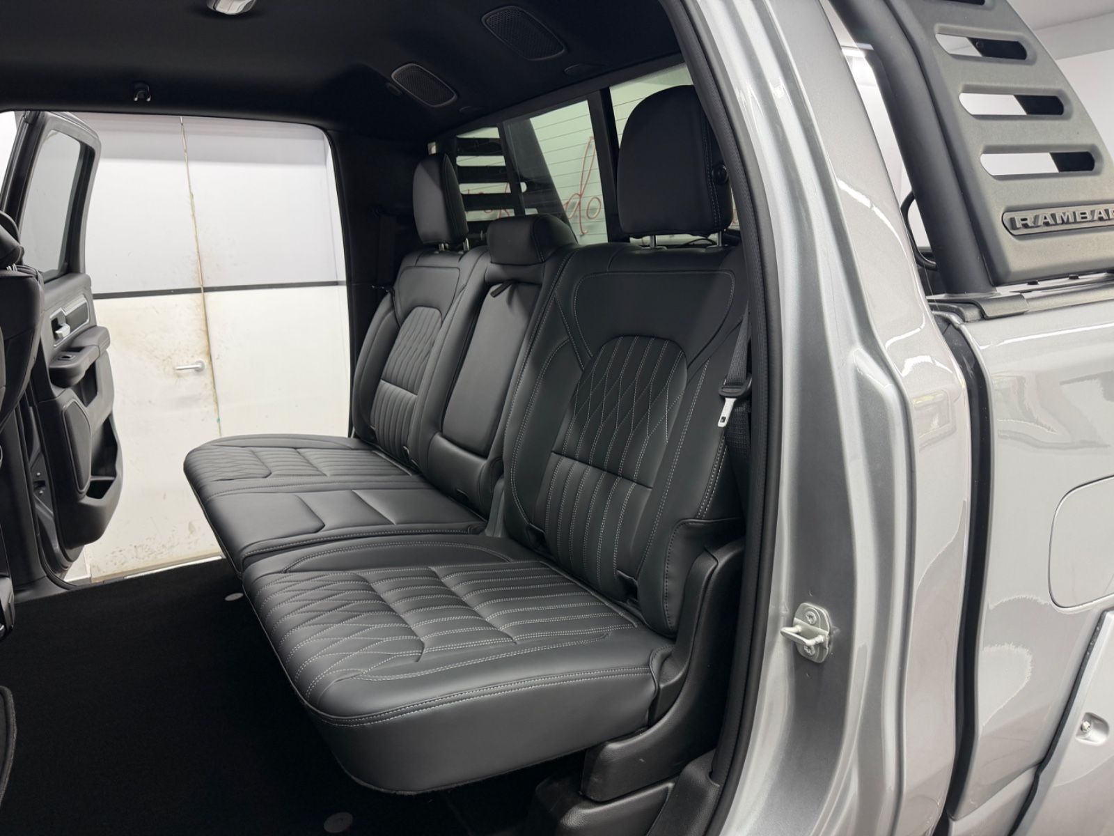 Dodge RAM 1500 5.7 4x4 eTORQUE Bigh. Crew./12"Display/