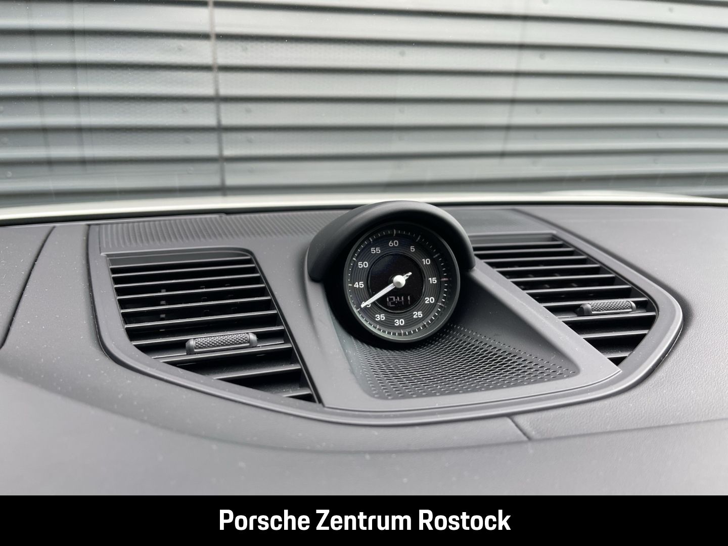 Porsche Panamera 4 E-Hybrid Active-Ride Burmester