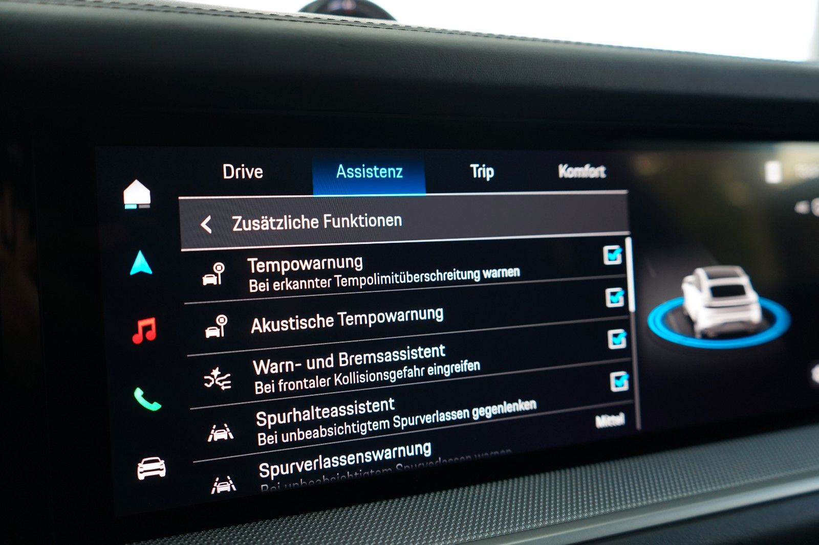 Porsche Cayenne Coupe E-Hybrid/P-Display/HeadUp/PDCC/MEG