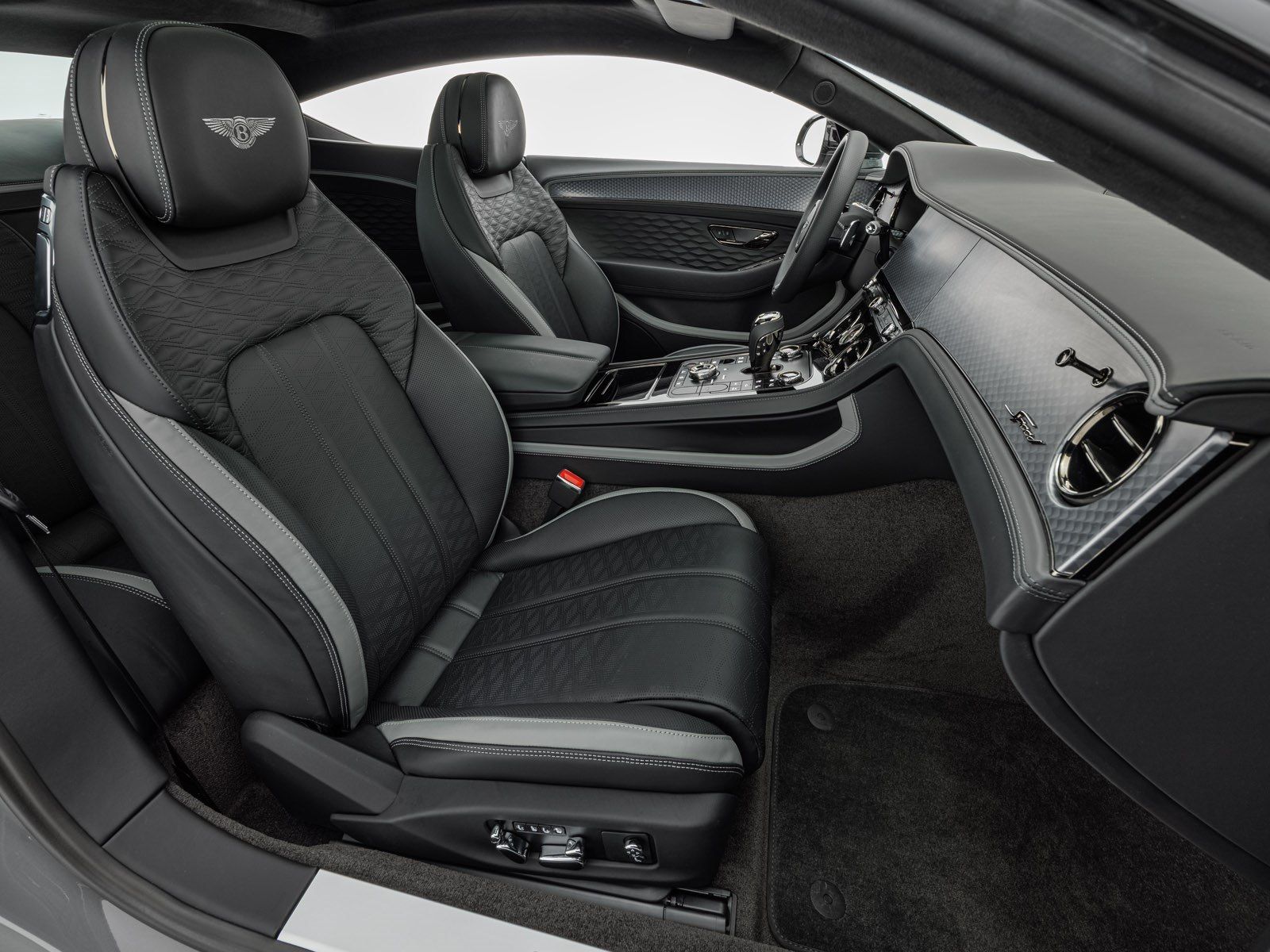 Bentley Continental GT Speed V8 Hybrid 2026 *Akrapovic,