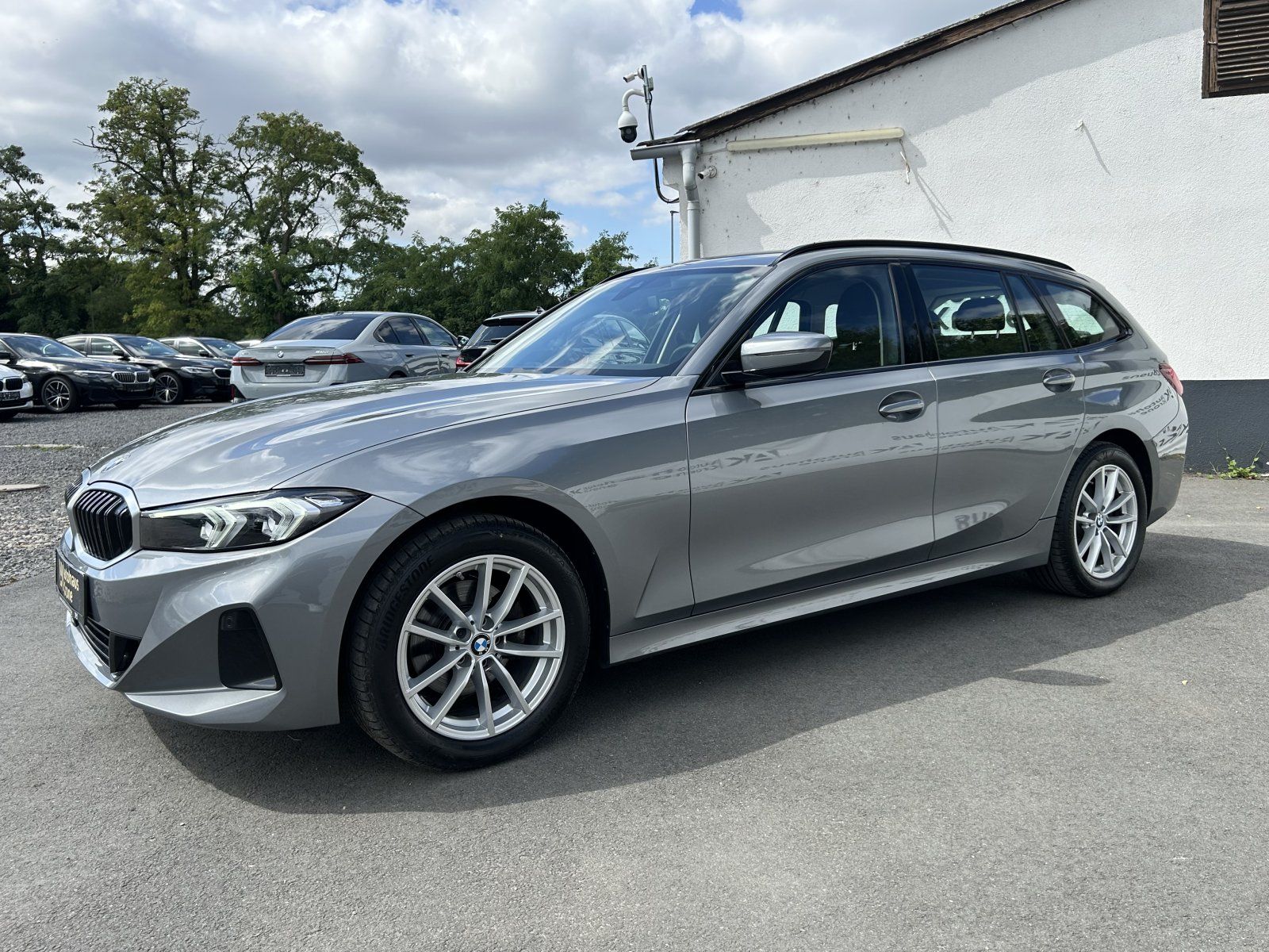 BMW 320 d Mild Hybrid xDrive - Samsaru's Car Outlet