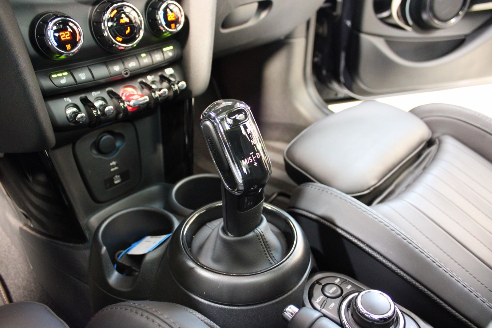 MINI Cooper Yours - Samsaru's Car Outlet
