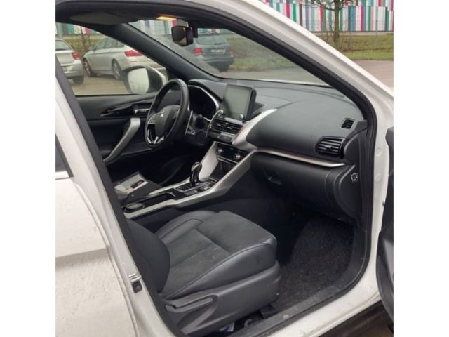 Mitsubishi Eclipse Cross Plus Select Black Hybrid 4WD 2.4 M