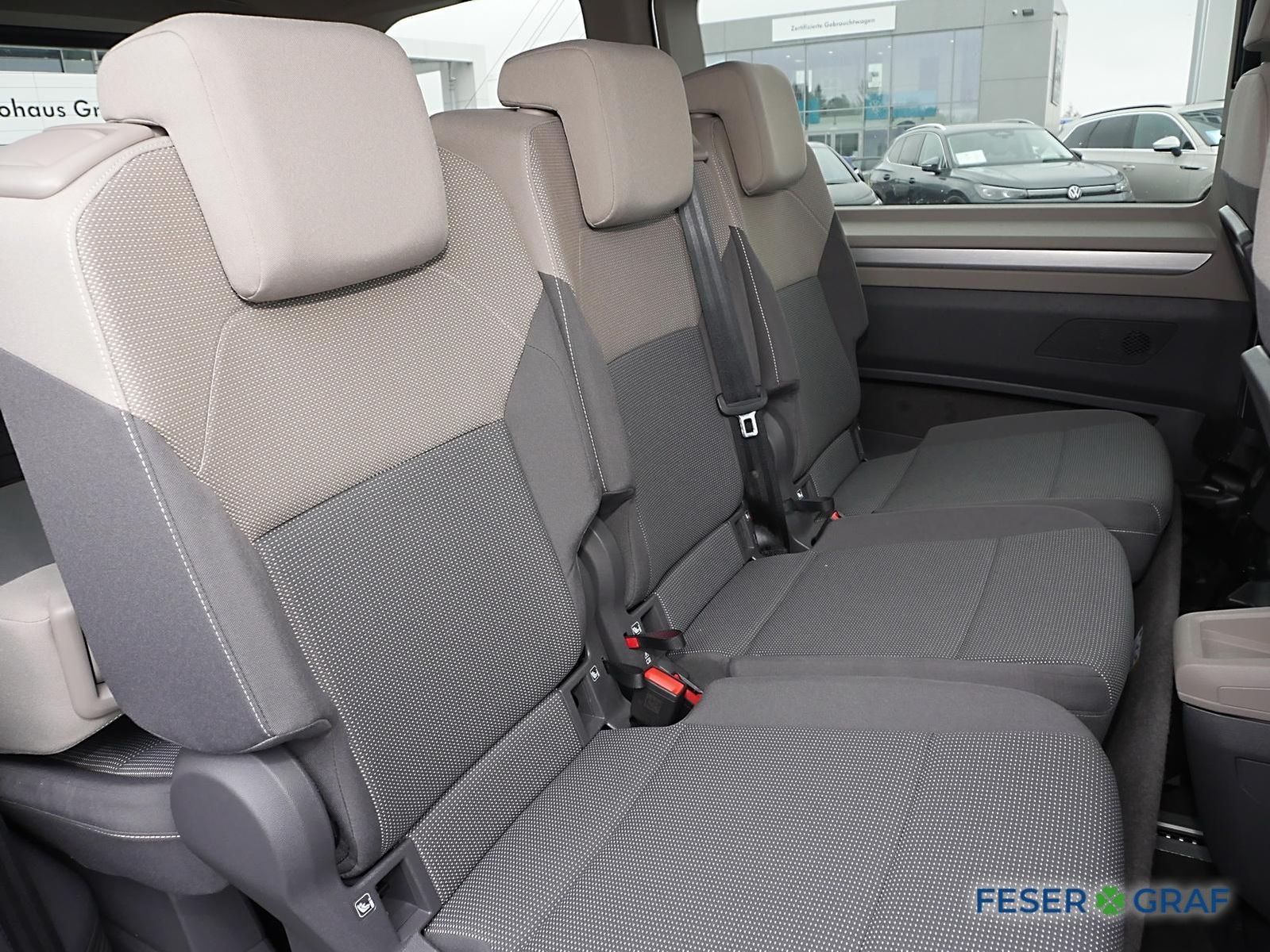 Volkswagen T7 Multivan Life 1.5 TSI - Samsaru's Car Outlet