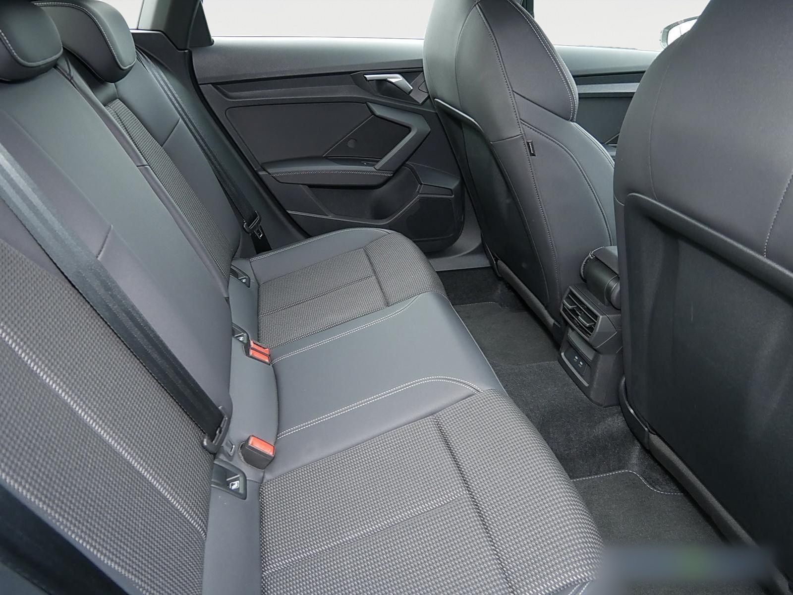 Audi A3 Sportback 35 TFSI S line - Samsaru's Car Outlet