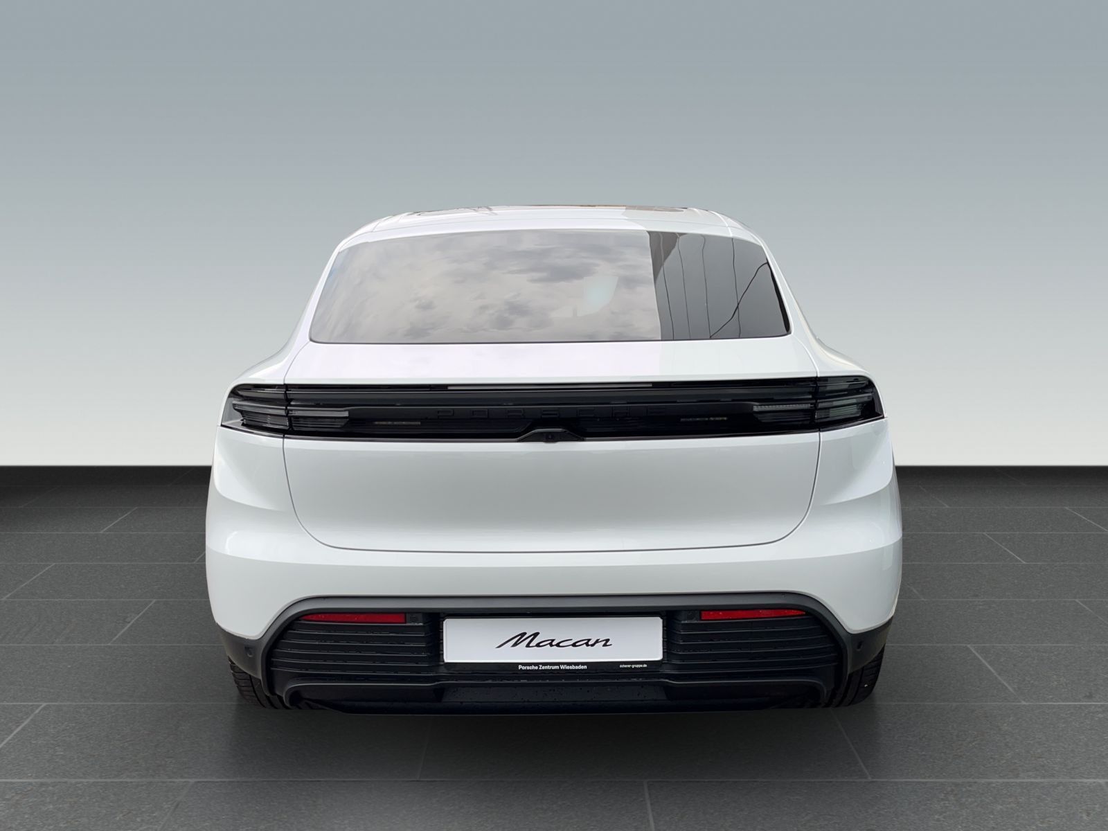 Porsche Macan 4