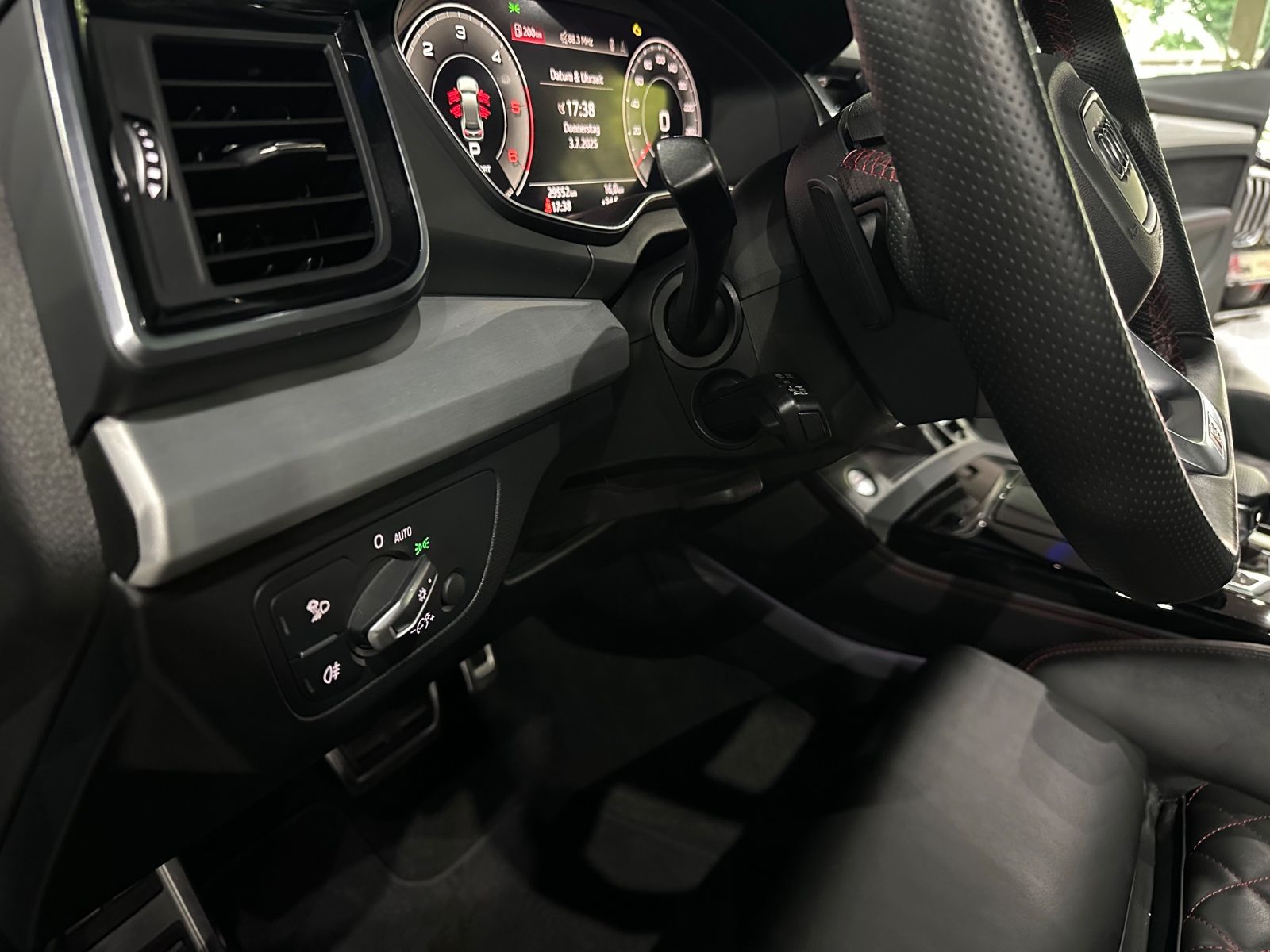 Audi Q5 Sportback 40 TDI quattro S line - Samsaru's Car Outlet