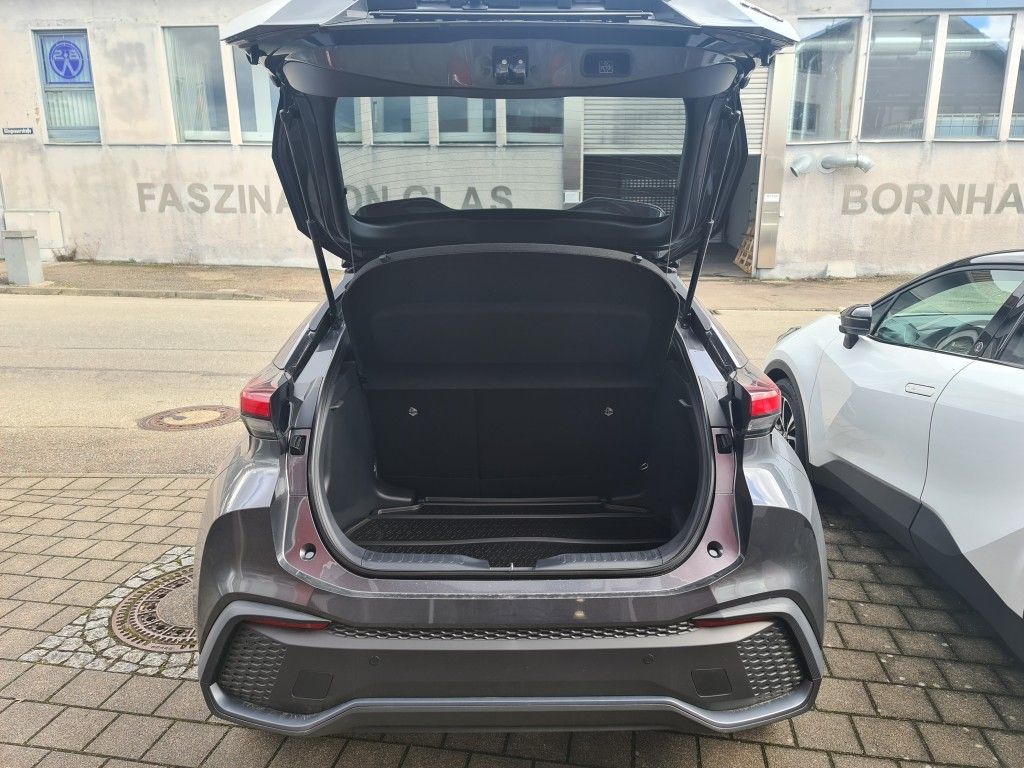 Toyota C-HR 2.0 Hybrid Team Deutschland (AX2)