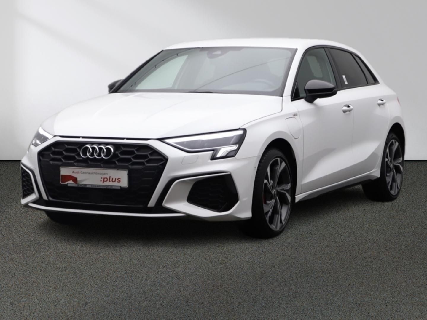 Audi A3 Sportback 45 TFSI e S line S tronic MMI LED