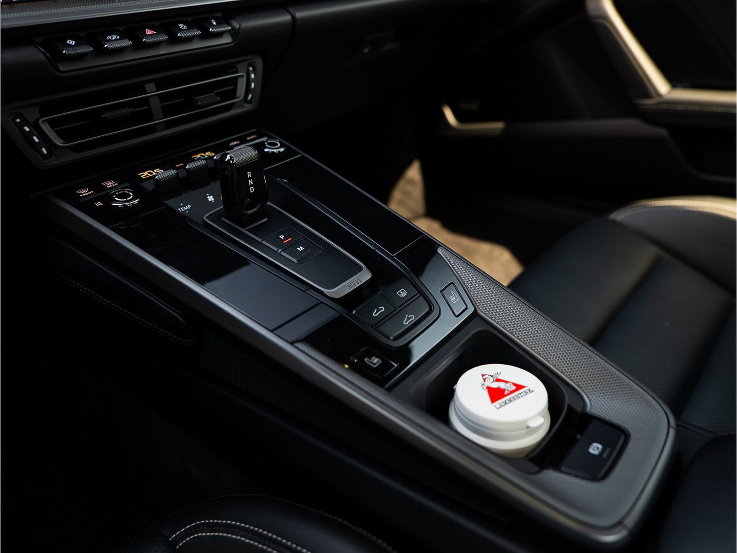 Porsche 992 3.0 Carrera - Samsaru's Car Outlet